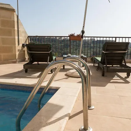 ベッド・アンド・ブレックファスト Bambina *