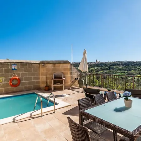 ベッド・アンド・ブレックファスト Bambina *